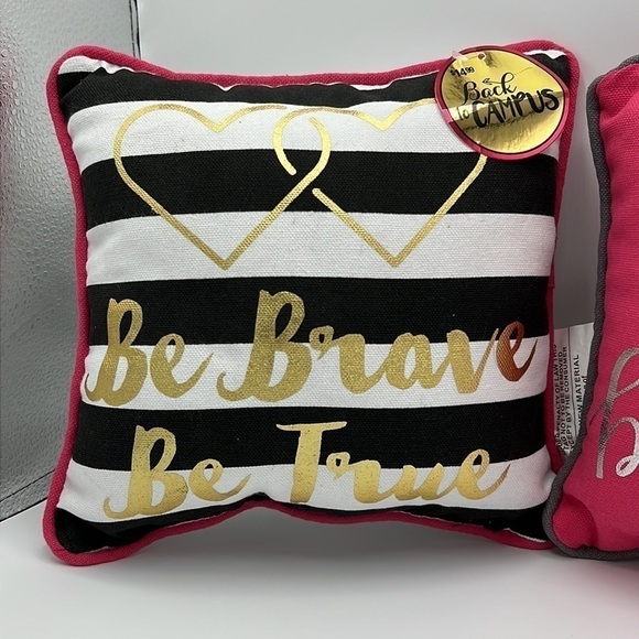 HELLO BEAUTIFUL BE BRAVE BE TRUE BRAND NEW ACCENT PILLOWS - Picture 2 of 5